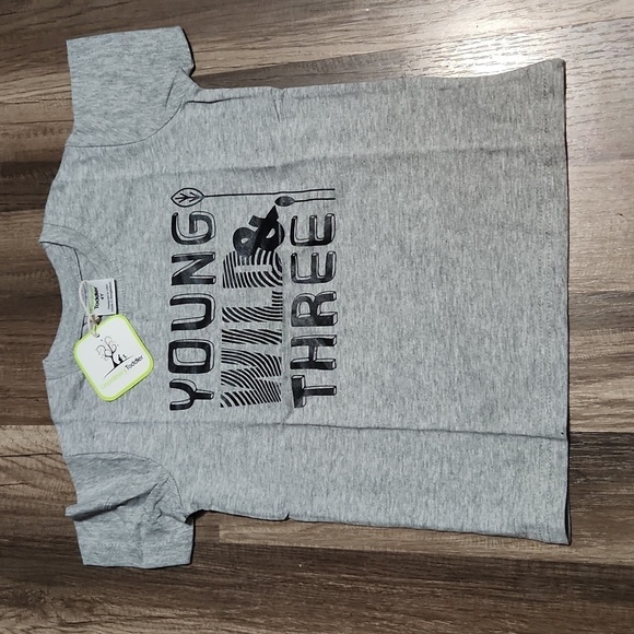 Young Wild & Three Birthday T-Shirt. Gray & Black Size 4T NWT Happy Birthday T - Picture 1 of 4